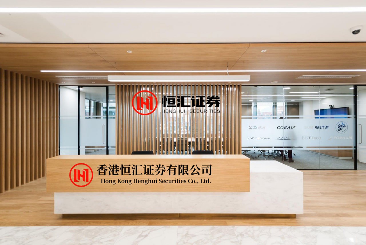 张吧策路 俄方当场怼BBC记者：喝咖啡享受生活有你，去恐袭现场报道却退缩